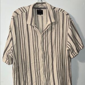 Men's XL  Denim & Flower Cream and Black Striped Short-Sleeve Button-Down Shirt